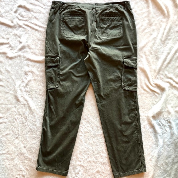 JJill olive cargo pants - Picture 2 of 6